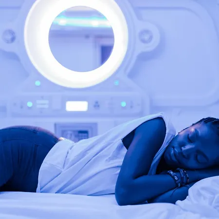 Capsule hotel Optimi *