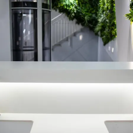 Optimi Capsule hotel