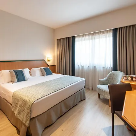 Praga Hotel 4*