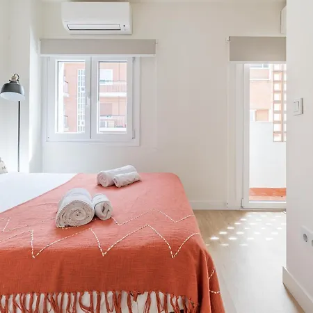 Apartment Caterina Plaza Castilla