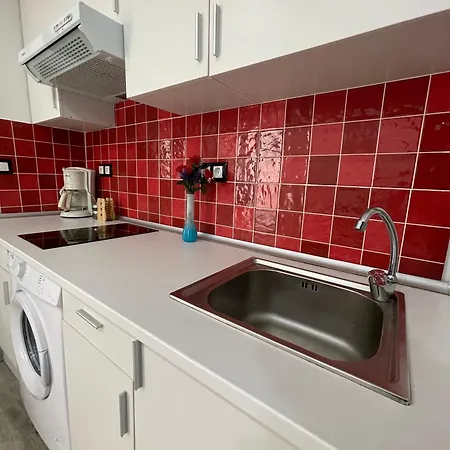 Relax 1min Metro Apartment