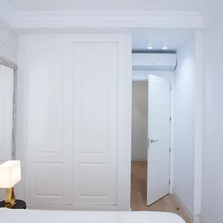 Un Oasis De Confort En Saavedra Fajardo Apartment Madrid