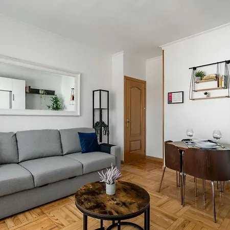 Charming Fuencarral Center - Alojamiento De Temporada Madrid