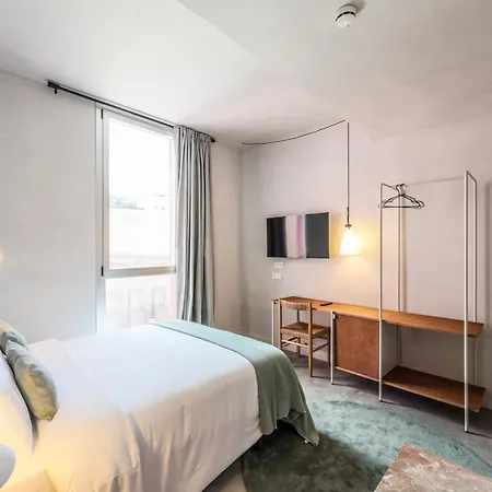 Live Coworking - Self Service - Guest house