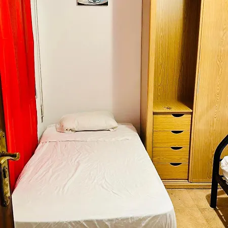 Punta Me In Downtown Apartment Madrid