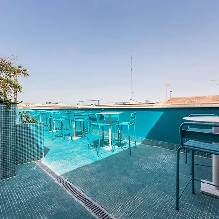 Live Coworking - Self Service - Guest house Madrid