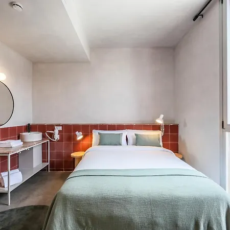 Live Coworking - Self Service - Guest house Madrid