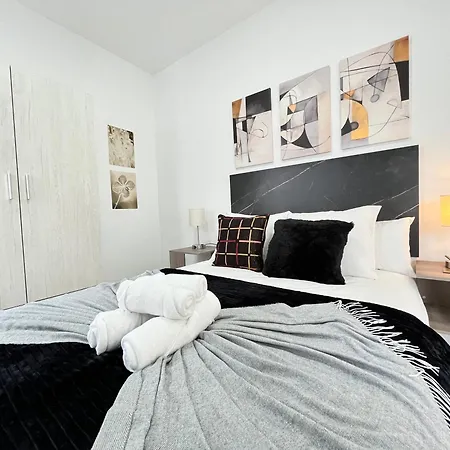 Exclusivo Atico Chamberi Apartment *