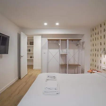 Modern Duplex-3bedrooms 3bathrooms-lavapies *