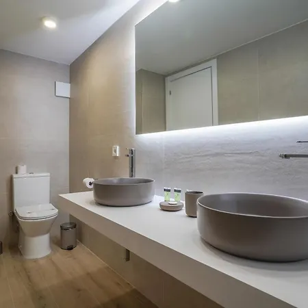 Modern Duplex-3bedrooms 3bathrooms-lavapies *