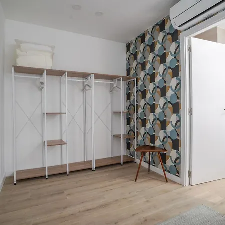 Modern Duplex-3bedrooms 3bathrooms-lavapies Apartment Madrid