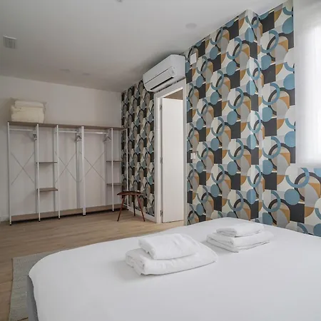 Modern Duplex-3bedrooms 3bathrooms-lavapies Madrid