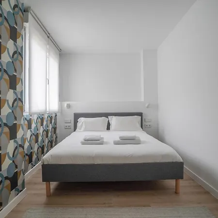 Modern Duplex-3bedrooms 3bathrooms-lavapies Apartment