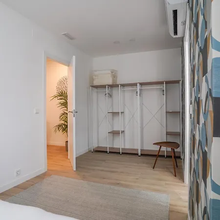Modern Duplex-3bedrooms 3bathrooms-lavapies Apartment