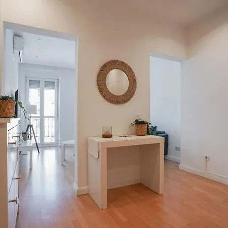 Apartment Cozy And Bright-1bedroom 1bathroom-chamberi Madrid
