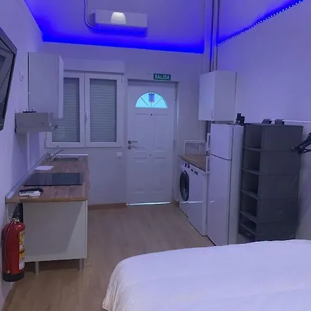 Apartment At 20' By Metro From The Centre