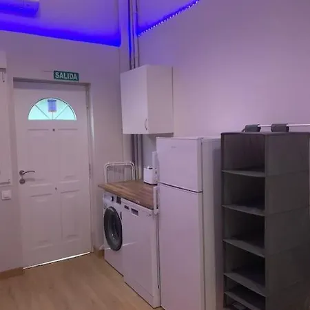 Apartment At 20' By Metro From The Centre