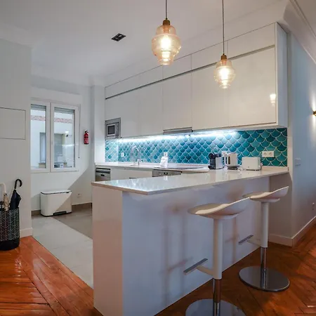 Apartament Modern Spacious-3 Bedrooms 2 Bathrooms-retiro *