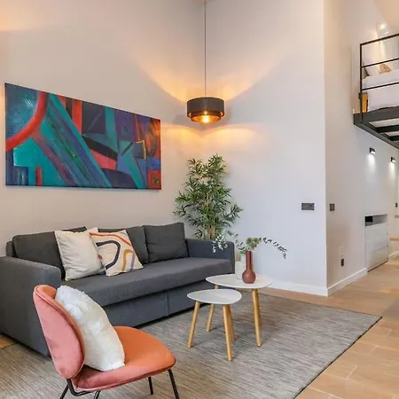 Beautiful Duplex In Front Of Vista Alegre Palace
