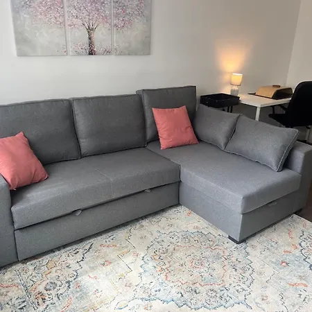Valdebebas Con Garaje Gimnasio Y Piscina Apartamento Madri