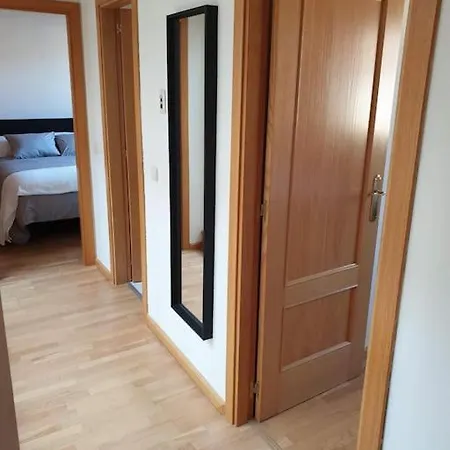 Ifema 5 4 Banos, Parking Free Holiday home