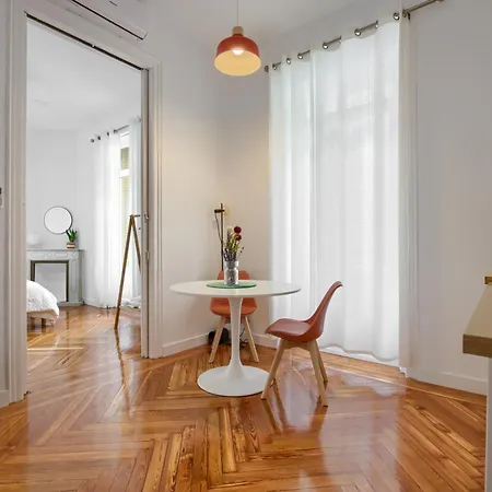 Mezzanine Orange Apartamento