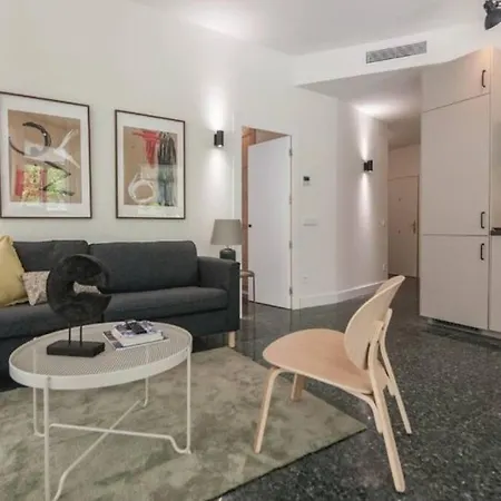 Apartamento En Chamberi Apartment