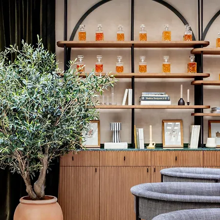 Hotel Totem Madrid, A Small Luxury Of The World 4*