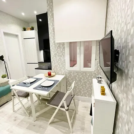 Adorable Apartamento En Chamberi *
