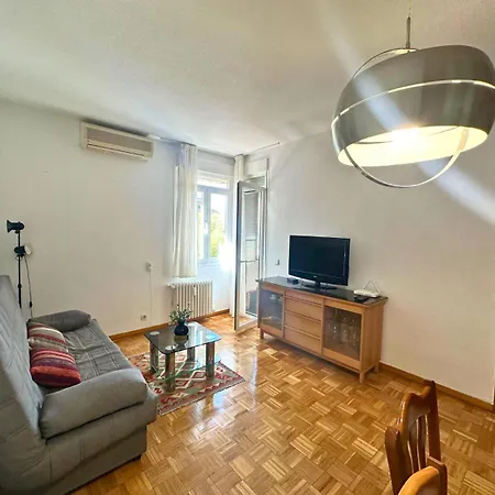 Apartment Acogedor Al Lado Del Estadio Bernabeu Madrid