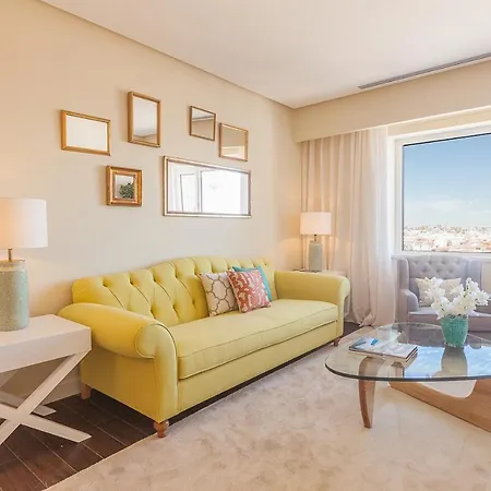 Apartment Homeclub Exclusive Flat At Tower Madrid