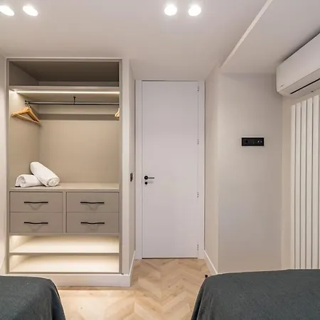 Appartement Puerta Del Sol 3br 3bh