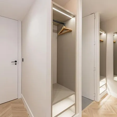 Puerta Del Sol 3br 3bh