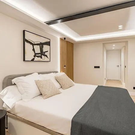 Puerta Del Sol 3br 3bh *