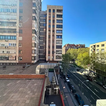 Acogedor Al Lado Del Estadio Bernabeu Apartment
