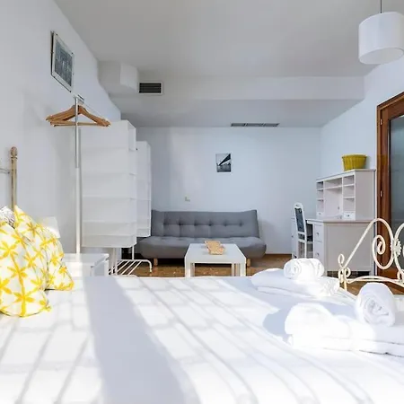 Vintage On Plaza Castilla, Apartment Madrid
