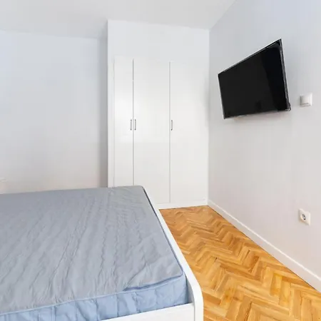 Apartment 3 Bedrooms 2 Bathrooms Furnished - Sol - Bright - Mintystay *