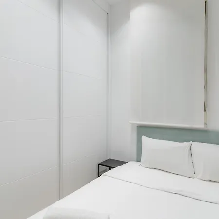 Modern And Cozy-1bedroom 1bathroom-azca Apartment
