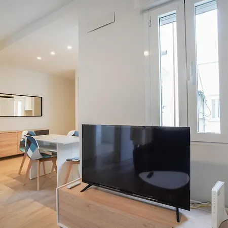 Bright Modern - 2bedrooms 1bath - Delicias Apartment Madrid