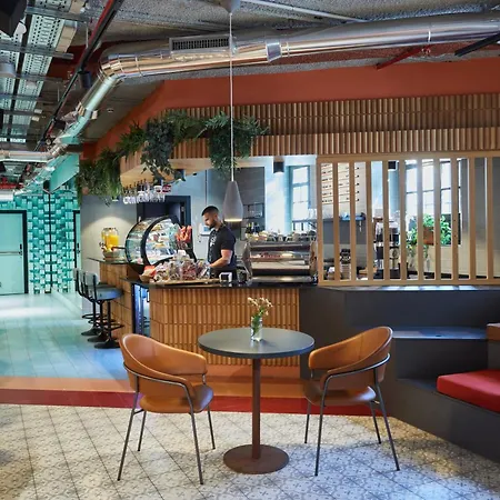 The Social Hub 4 Star 4*