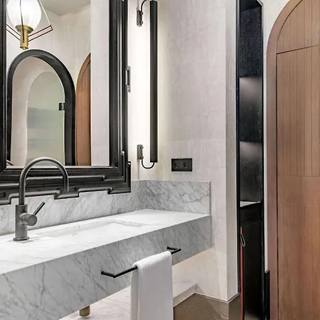 Montera Madrid, Curio Collection By Hilton 5*