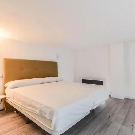 Lofts Reformados En El Bernabeu Alquiler Temporal * Madri