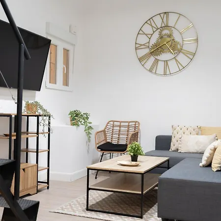 Lofts Reformados En El Bernabeu Alquiler Temporal * 马德里