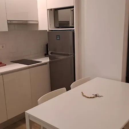 Nuevo Refugio En Los Bajos De Moncloa! Apartamento