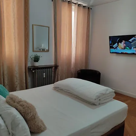 Grand Via House Madrid