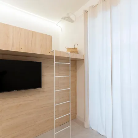 Cozy Triplex En Malasana Apartment Madrid