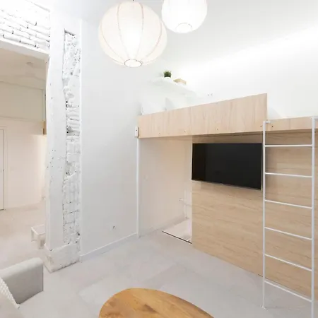 Cozy Triplex En Malasana Apartment Madrid
