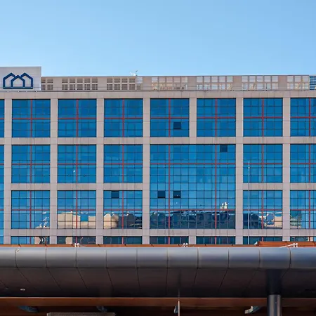 Unique And Sophisticated Design In Financial Centre * Madrid