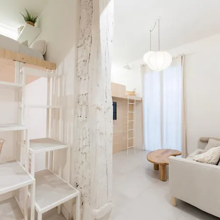 Cozy Triplex En Malasana Apartment Madrid