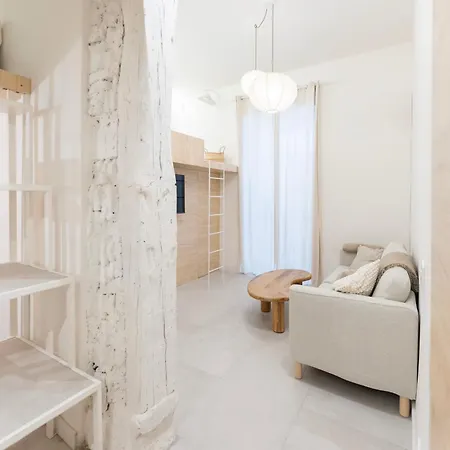 Cozy Triplex En Malasana Apartment
